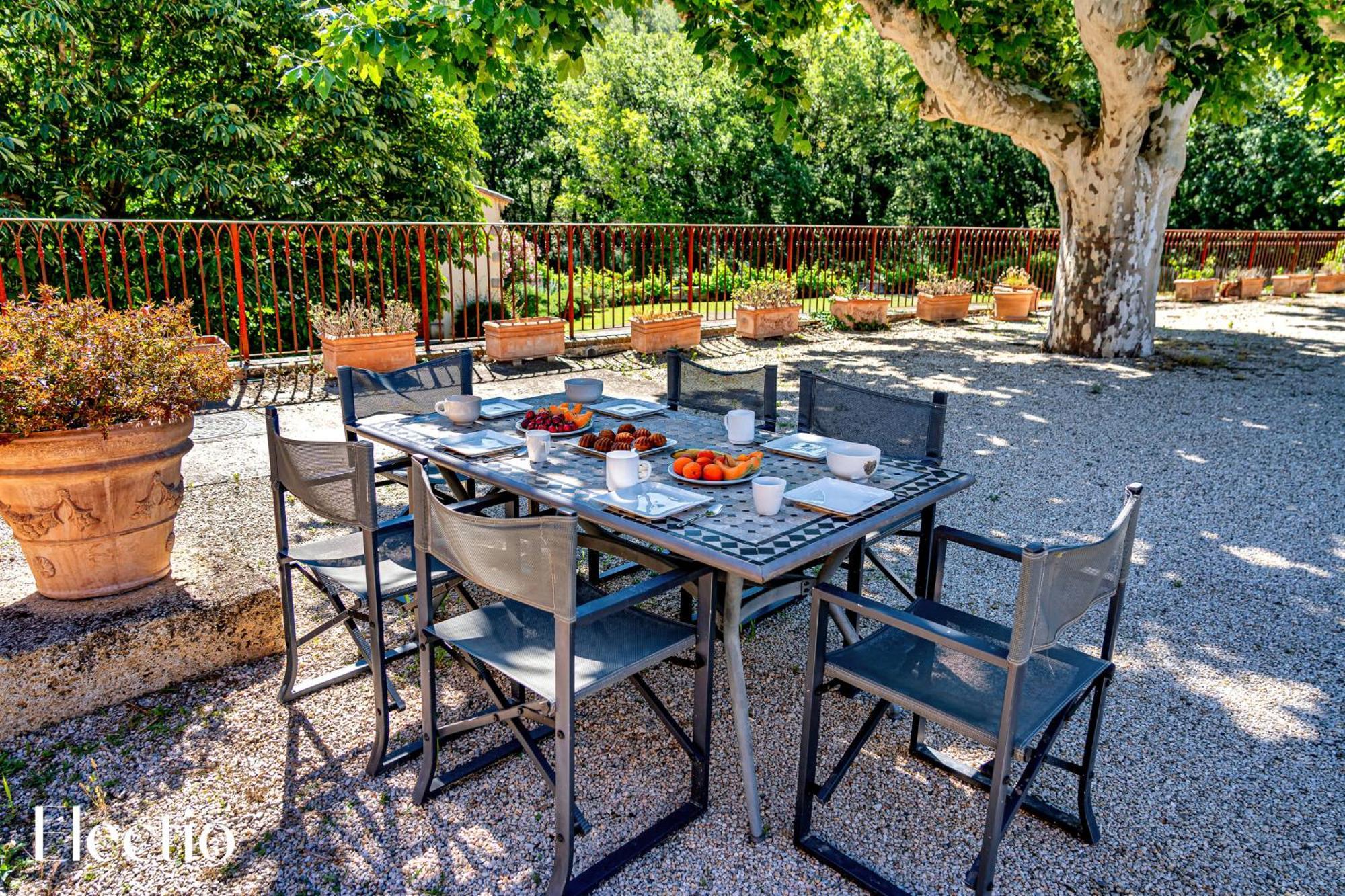 Bastide Domaine Tour Campanets Aparthotel เลอ ปีย์ ซองต์ เรปาฮาด ภายนอก รูปภาพ